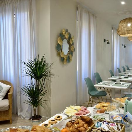 Hotel Bel Sit Alassio Exteriör bild