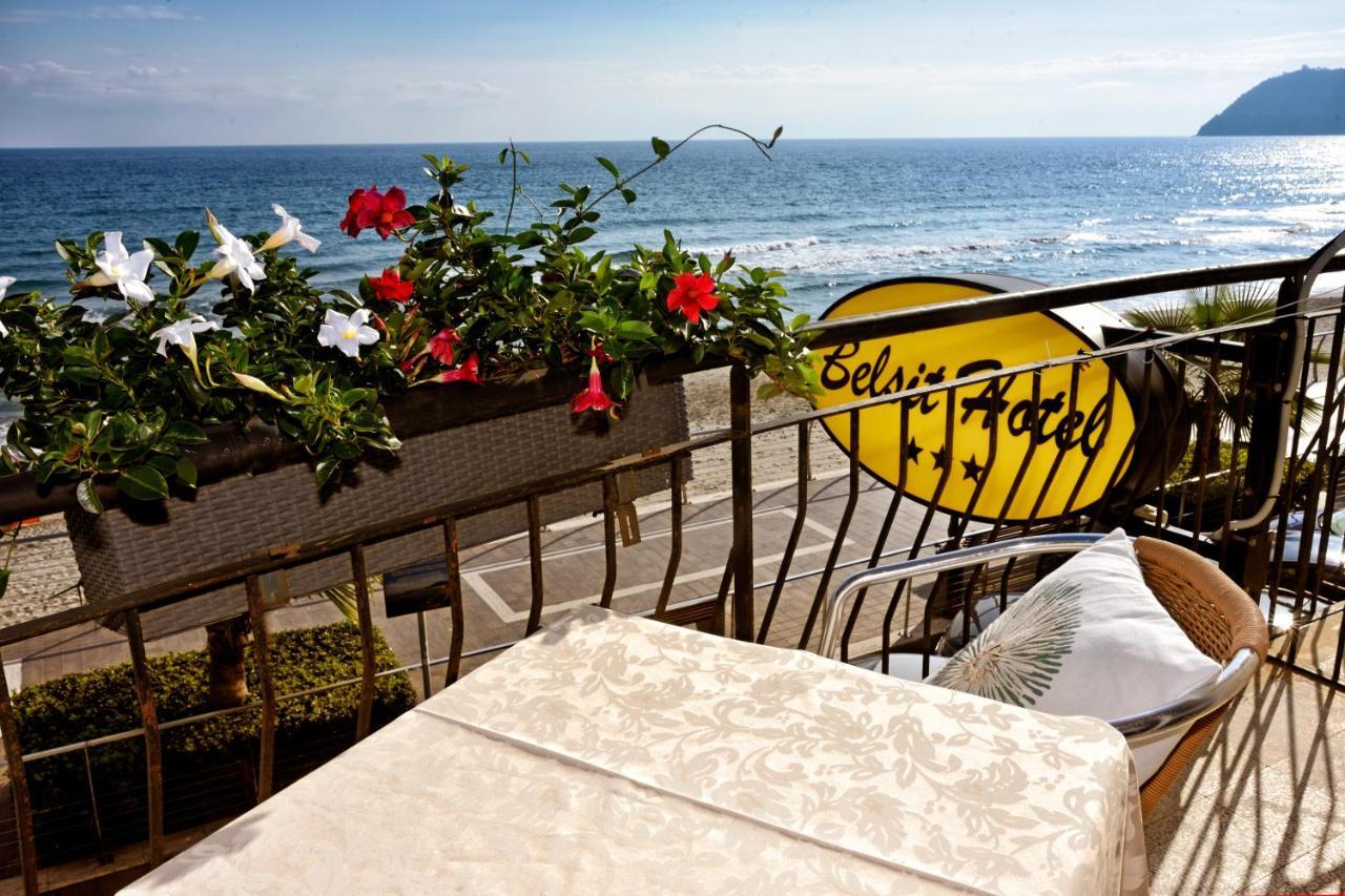 Hotel Bel Sit Alassio Exteriör bild